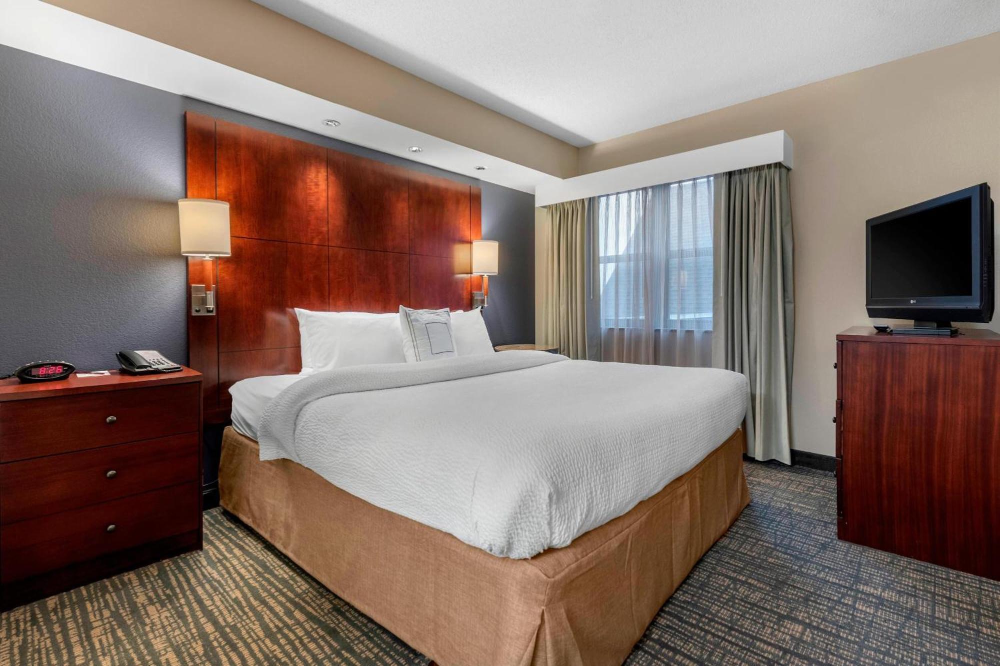 Hotel By Marriott Columbus